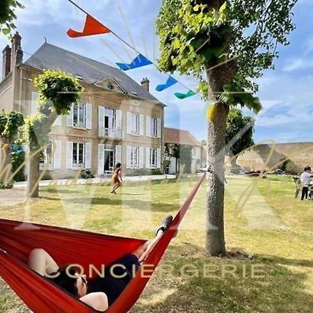 Villa La Demeure De Margot - 24 Couchages à Villeneuve-sur-Yonne Extérieur photo