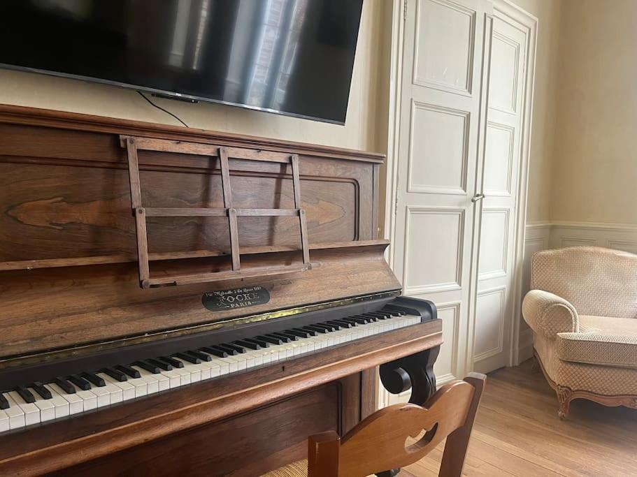 Villa La Demeure De Margot - 24 Couchages à Villeneuve-sur-Yonne Extérieur photo