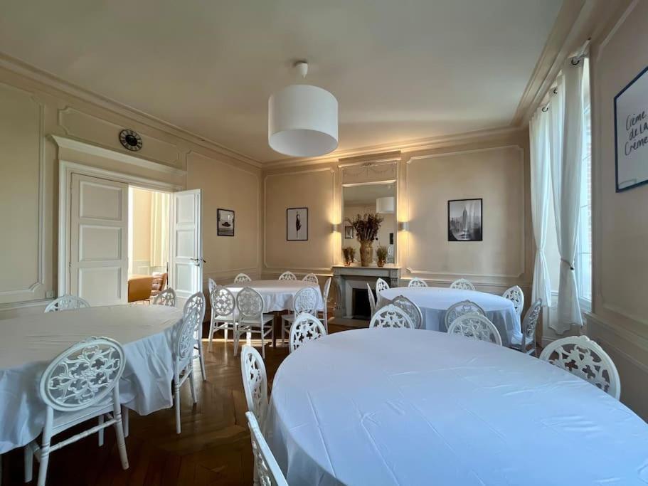 Villa La Demeure De Margot - 24 Couchages à Villeneuve-sur-Yonne Extérieur photo