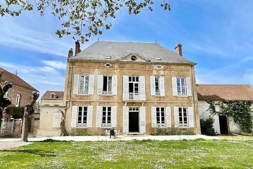 Villa La Demeure De Margot - 24 Couchages à Villeneuve-sur-Yonne Extérieur photo