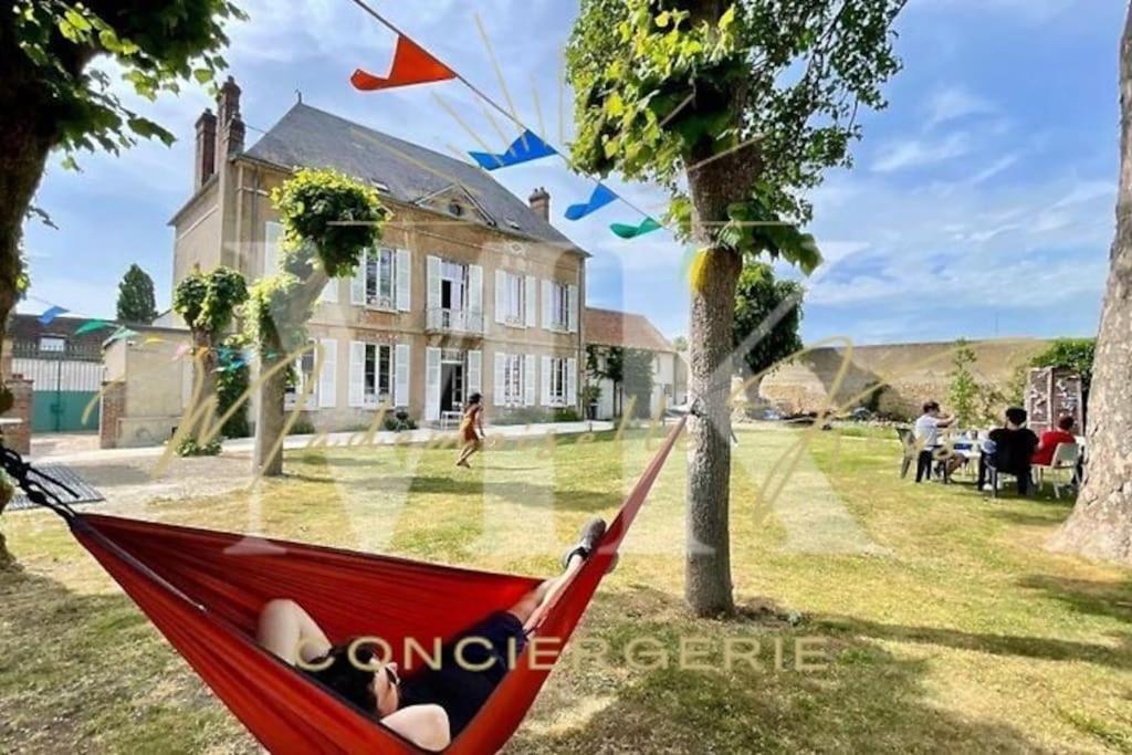 Villa La Demeure De Margot - 24 Couchages à Villeneuve-sur-Yonne Extérieur photo